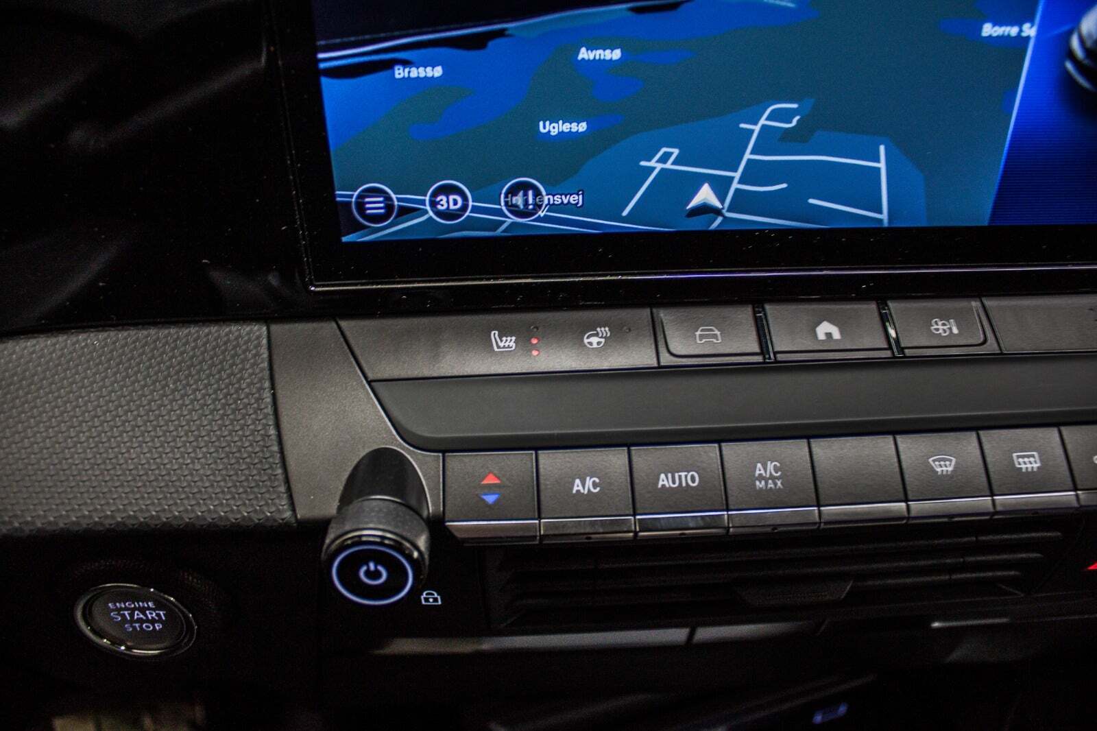 Sølv Opel Astra-e fra 2023