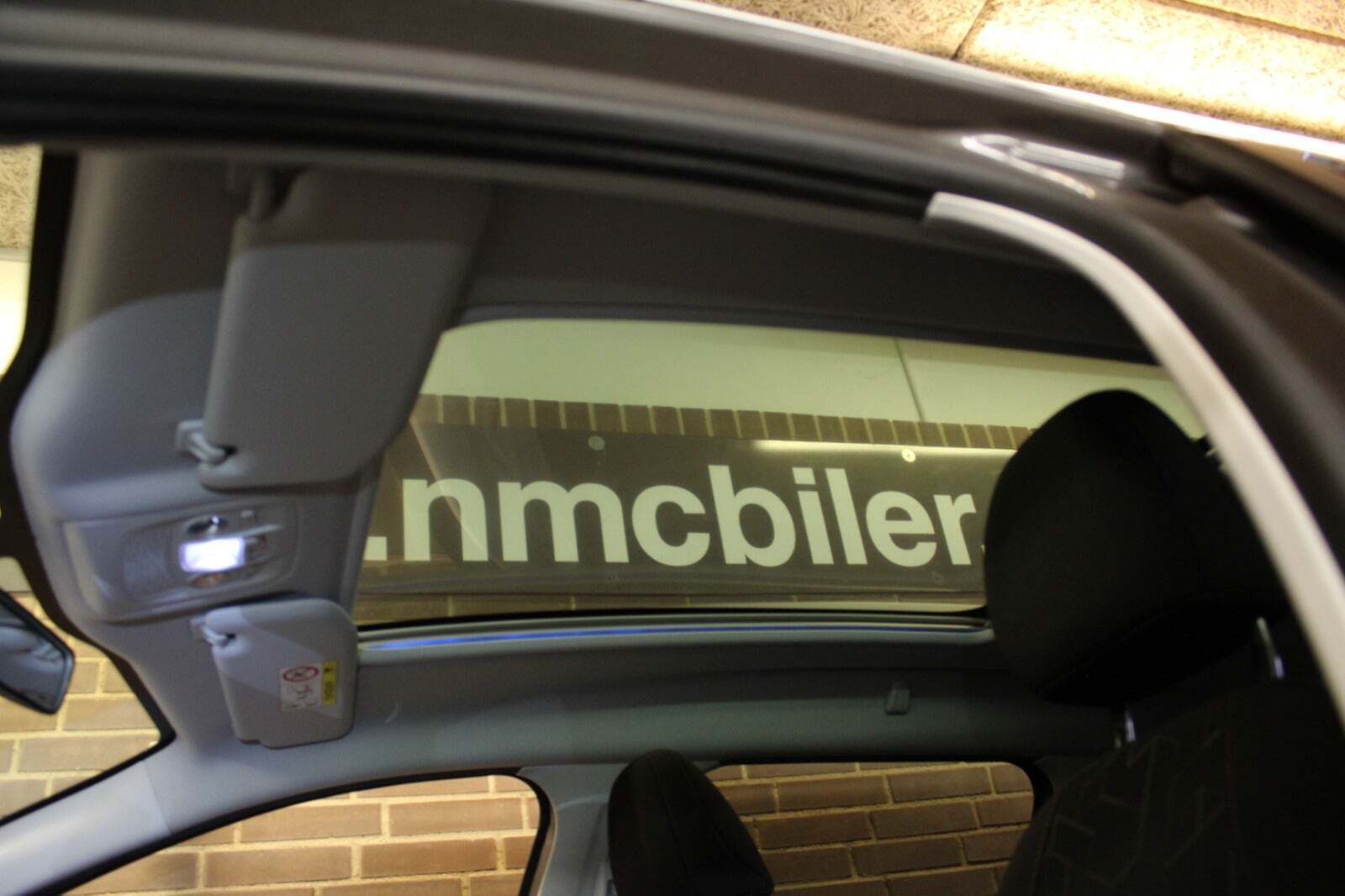 Grå Peugeot 2008 fra 2015