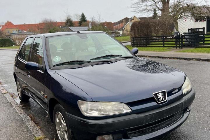 undefined Peugeot 306 fra 1998 set udefra