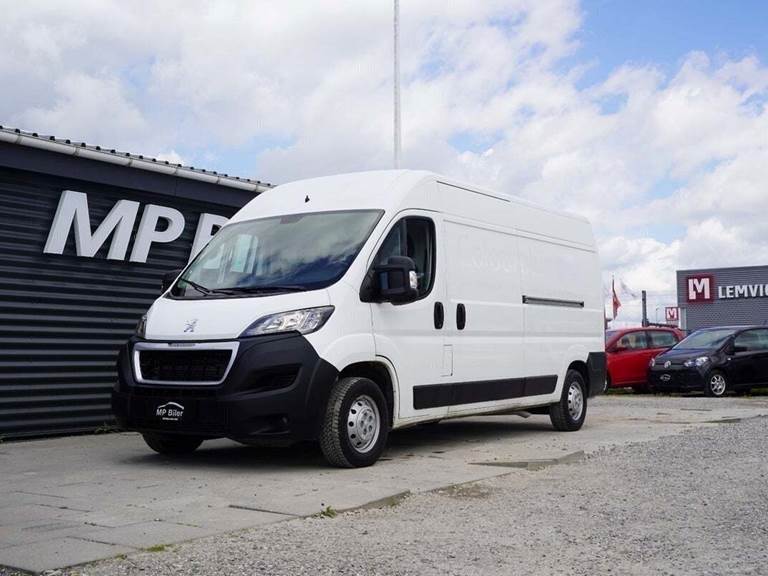 Peugeot Boxer 333 2,0 BlueHDi 130 L3H2 Premium+