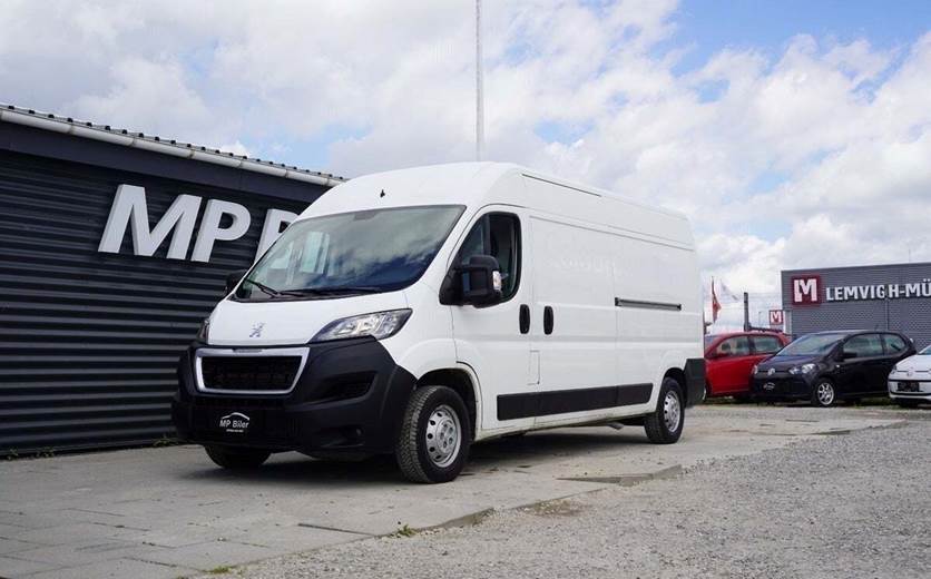 Peugeot Boxer 333 2,0 BlueHDi 130 L3H2 Premium+