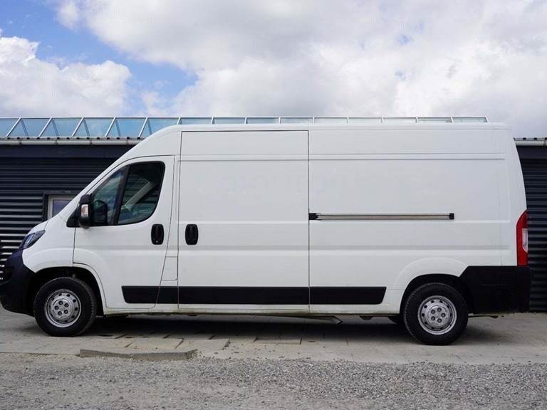 Peugeot Boxer 333 2,0 BlueHDi 130 L3H2 Premium+