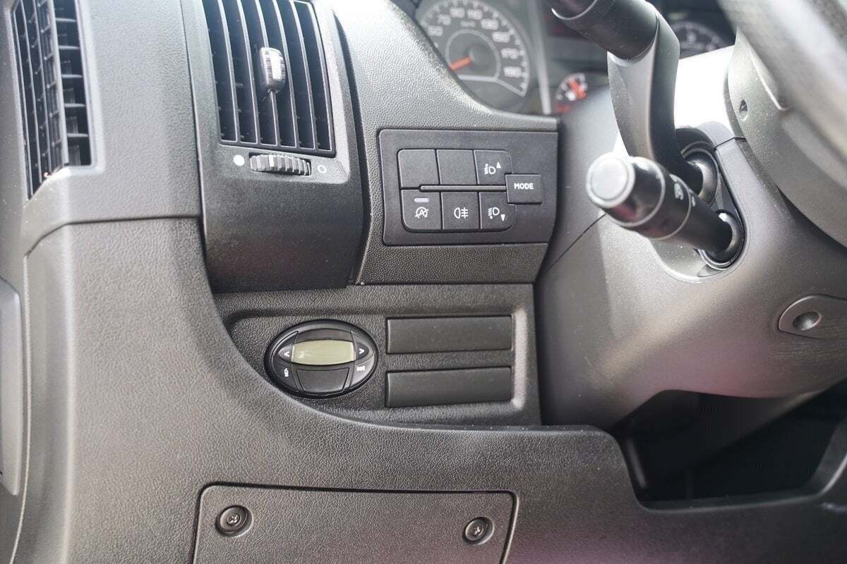 Hvid Peugeot Boxer 333 fra 2019