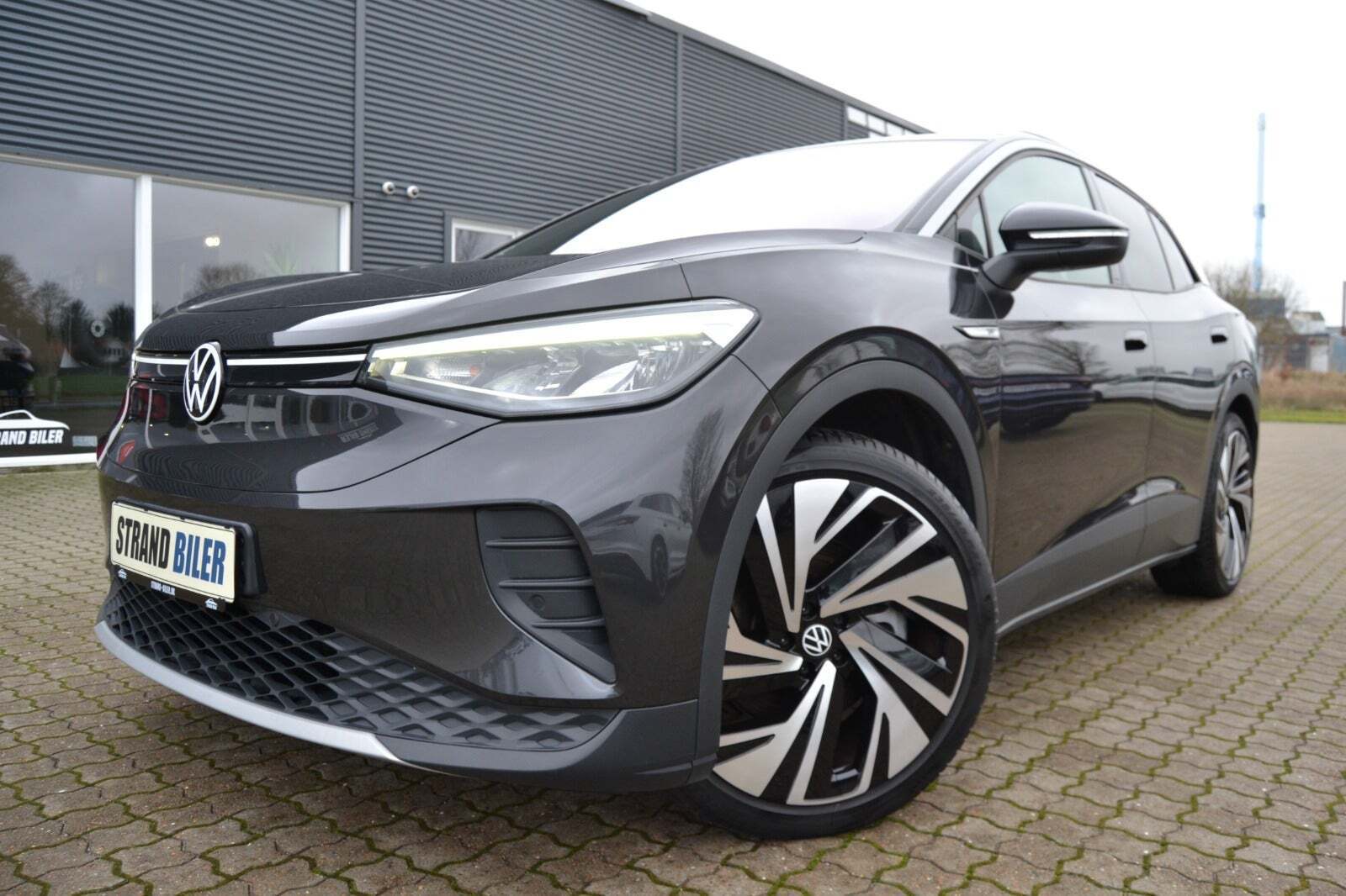 Grå VW ID.4 fra 2021