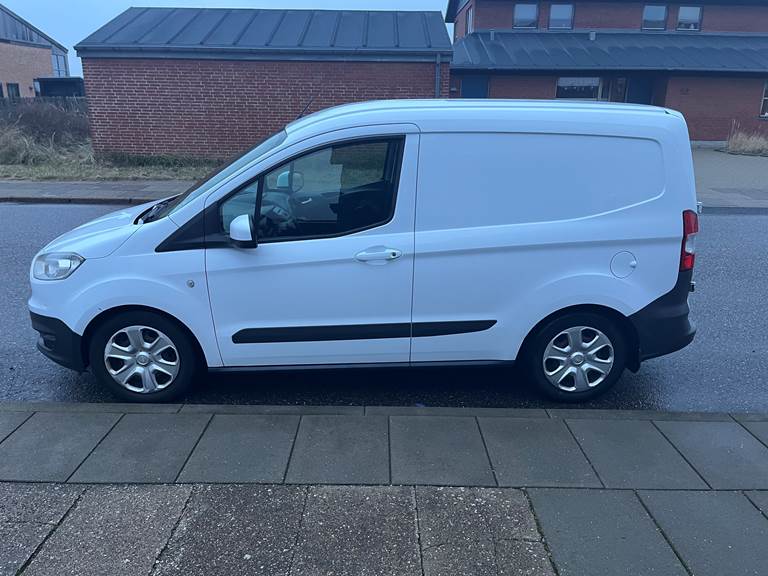 Ford Transit Courier 1,6 TDCI (95 HK) Van Forhjulstræk Manuel
