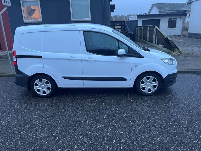 Ford Transit Courier 1,6 TDCI (95 HK) Van Forhjulstræk Manuel