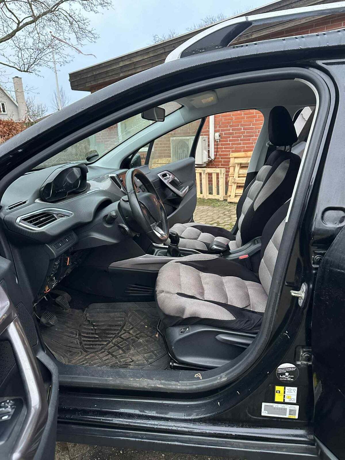 Peugeot 2008 1,2 VTi 82 Access