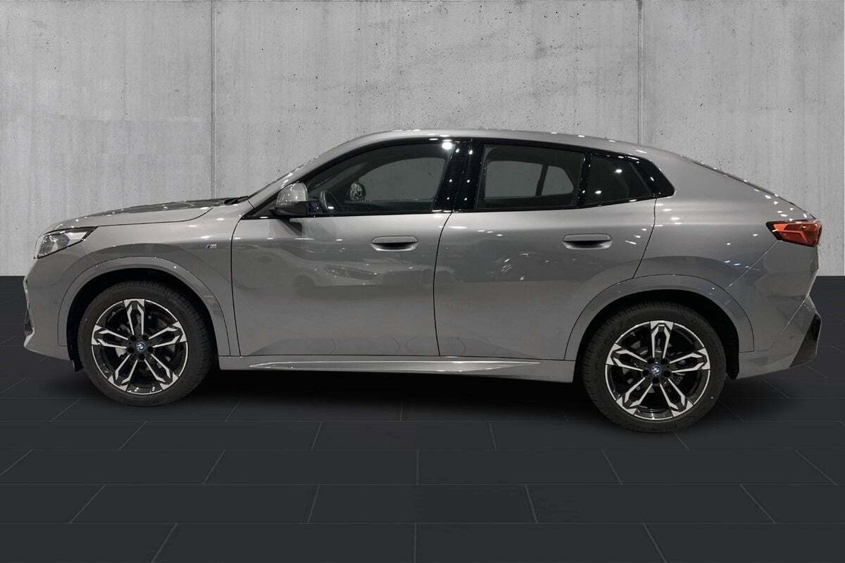 BMW iX2 eDrive20 M-Sport