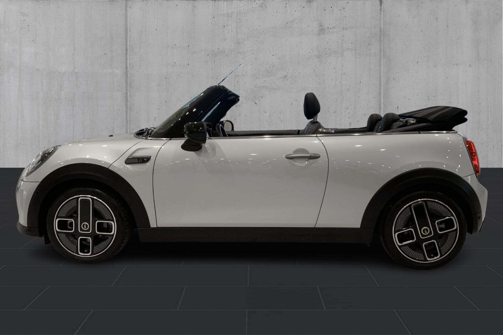 Mini Cooper SE Cabriolet