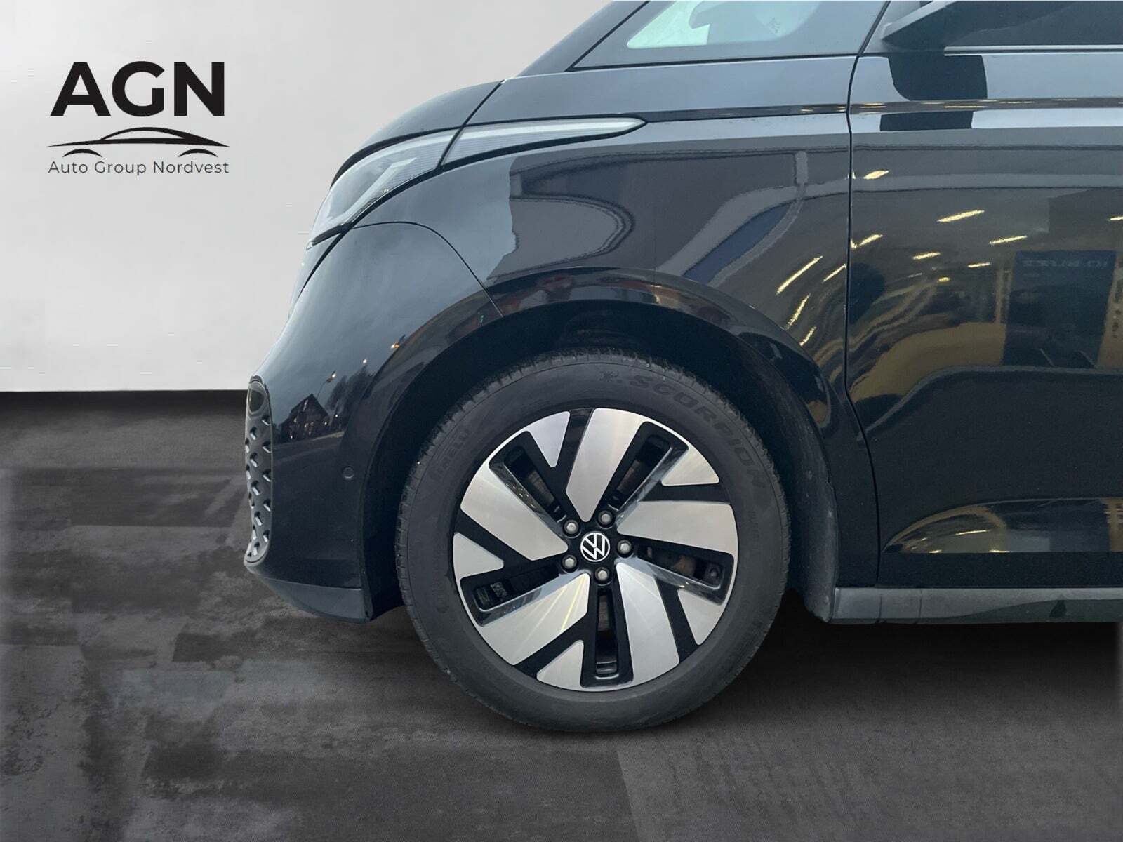 VW ID.Buzz 77 Life SWB