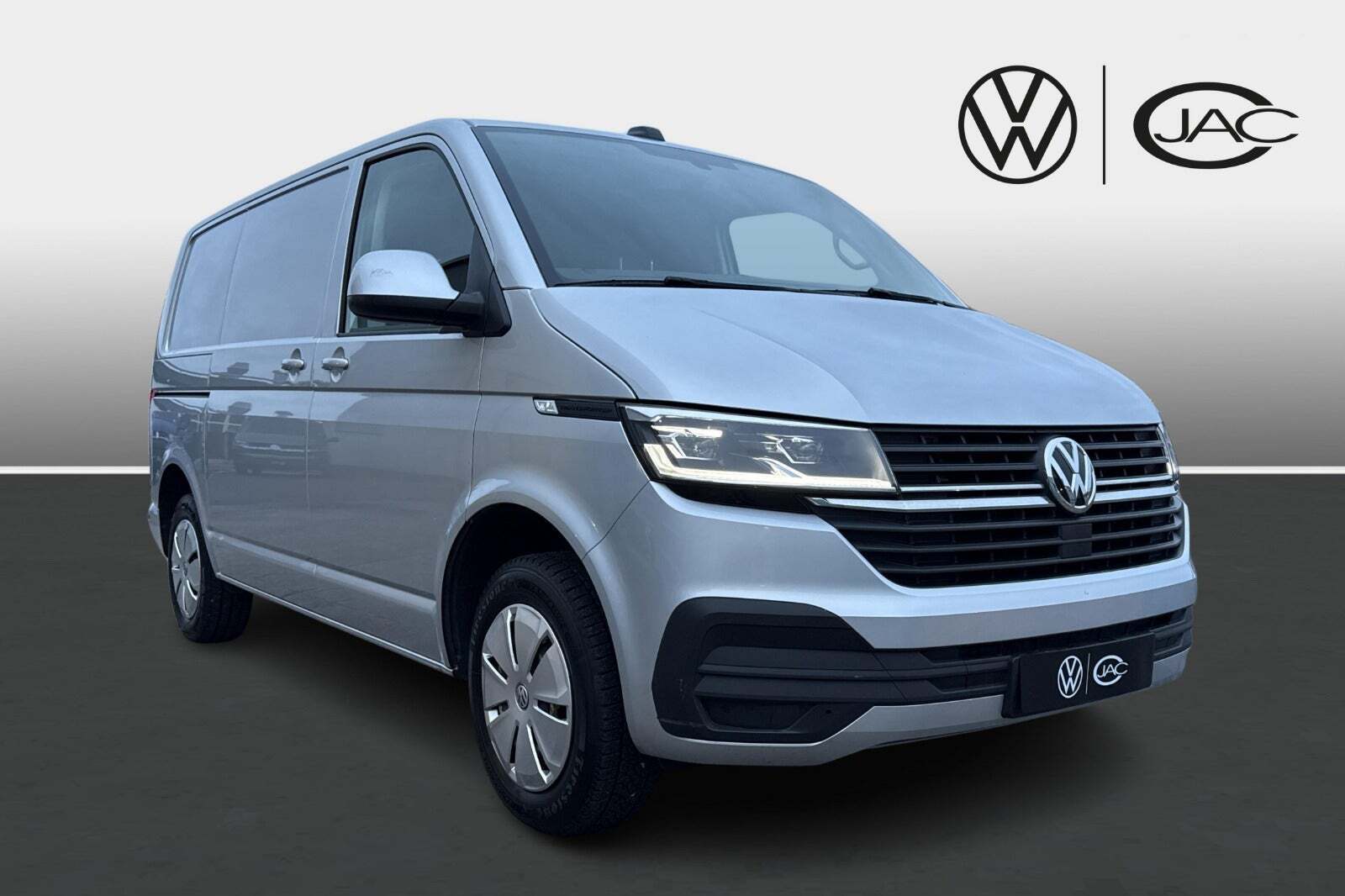 VW Transporter 2,0 TDi 150 Kassevogn DSG kort