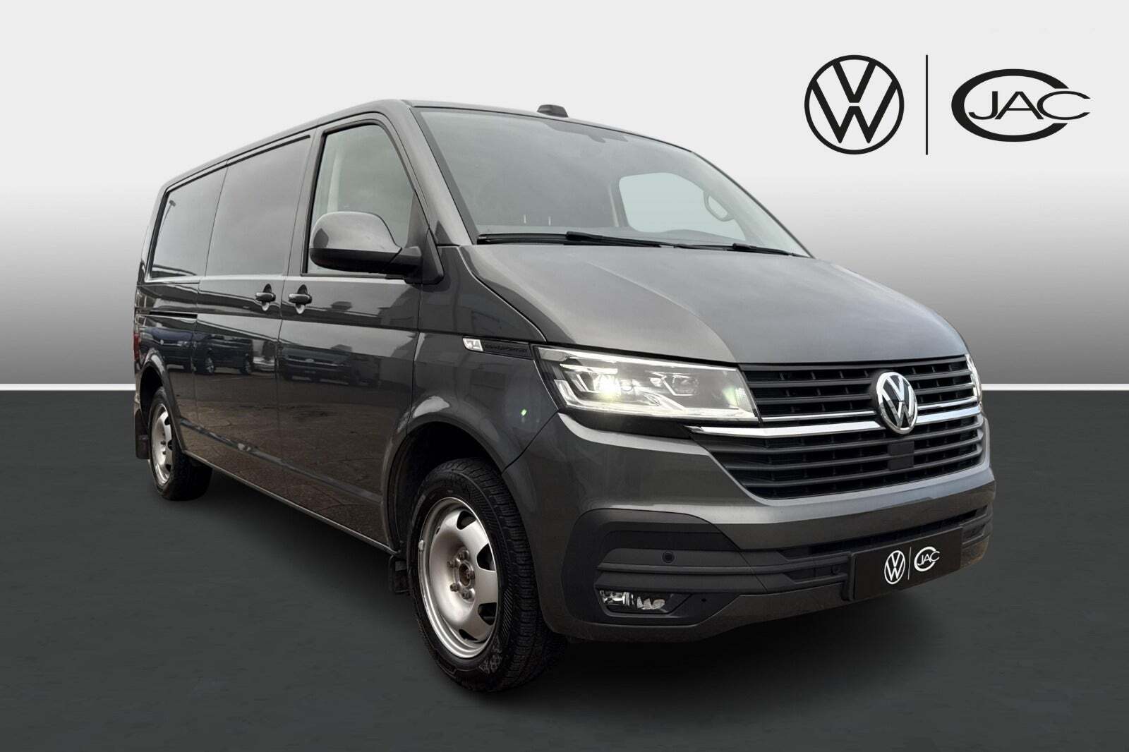 VW Transporter 2,0 TDi 204 Kassevogn DSG lang