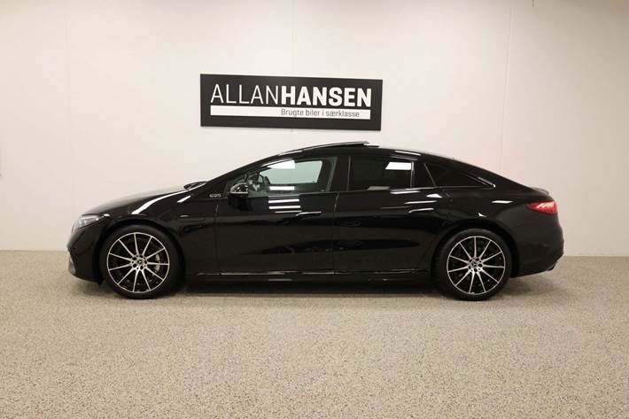 Sort Mercedes EQS450+ fra 2022