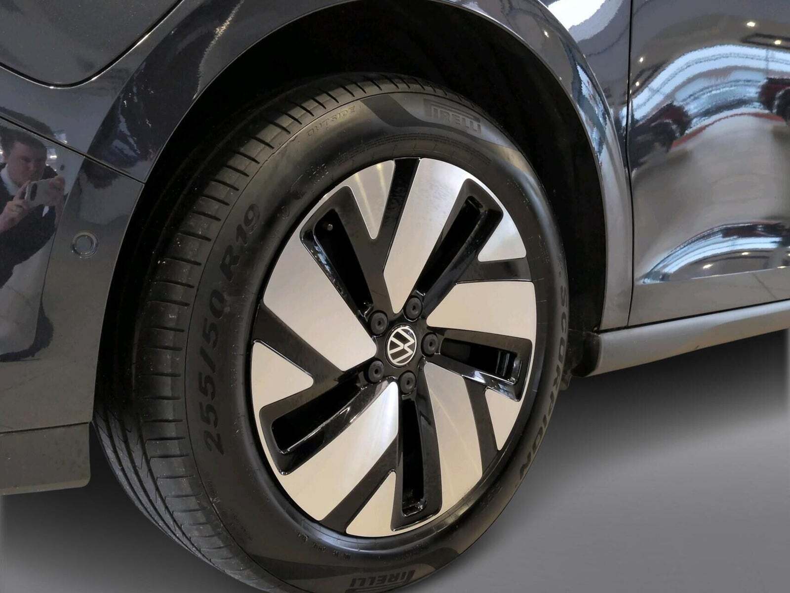 Blå VW ID.Buzz fra 2025
