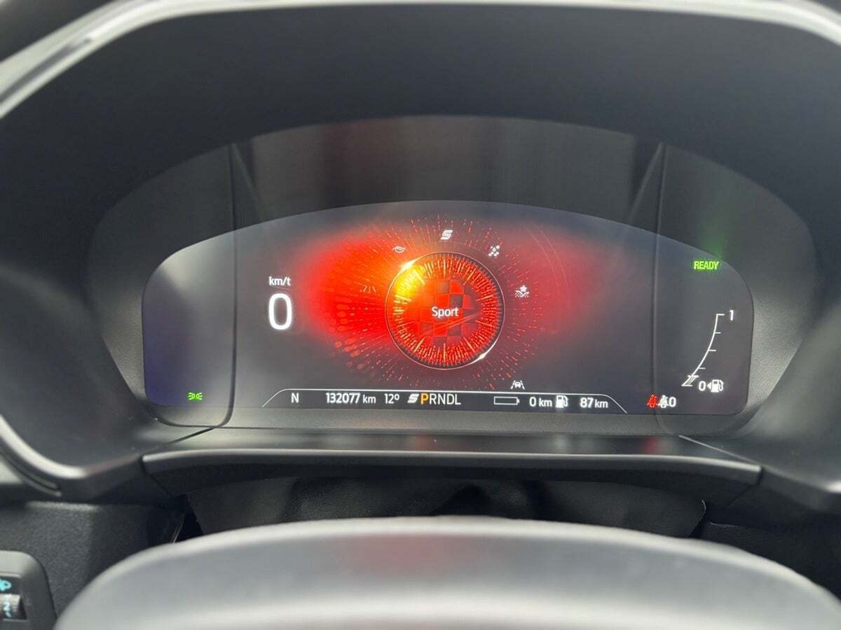 Sort Ford Kuga fra 2022