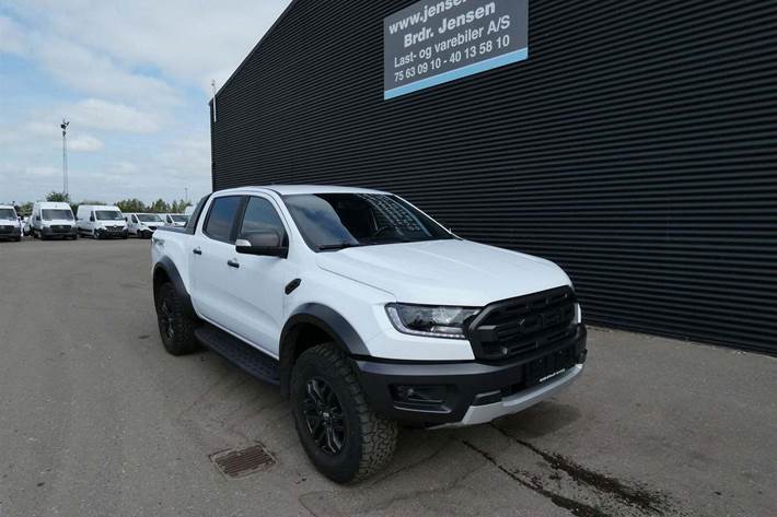 Hvid Ford Ranger fra 2021 set udefra