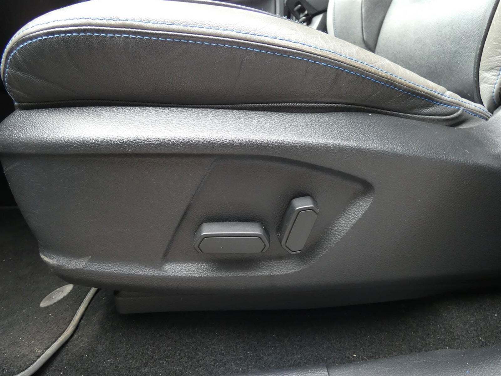 Hvid Ford Ranger fra 2021