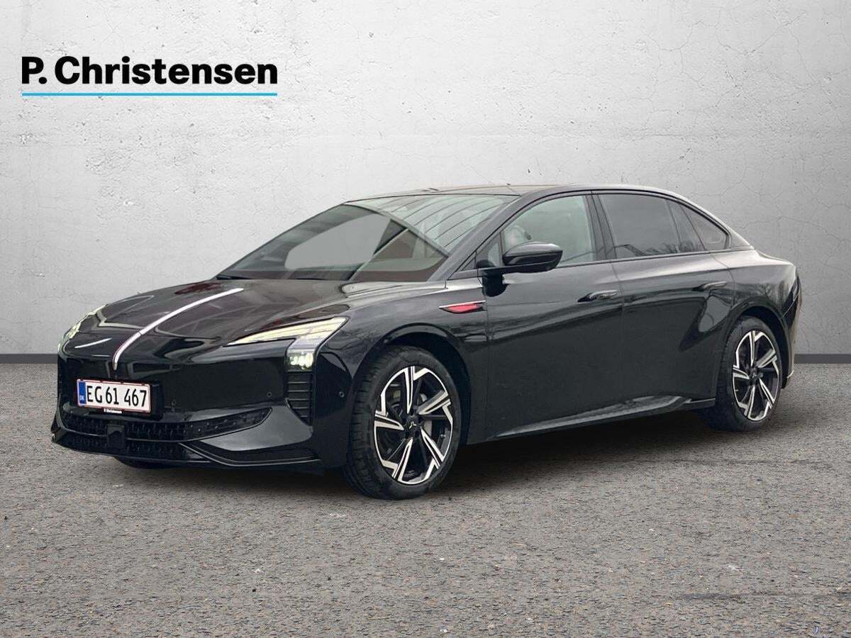 Hongqi EH7 111 Exclusive