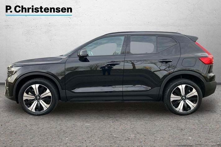 Sort Volvo XC40 fra 2022