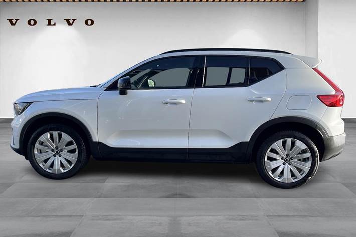 Hvid Volvo EX40 fra 2024