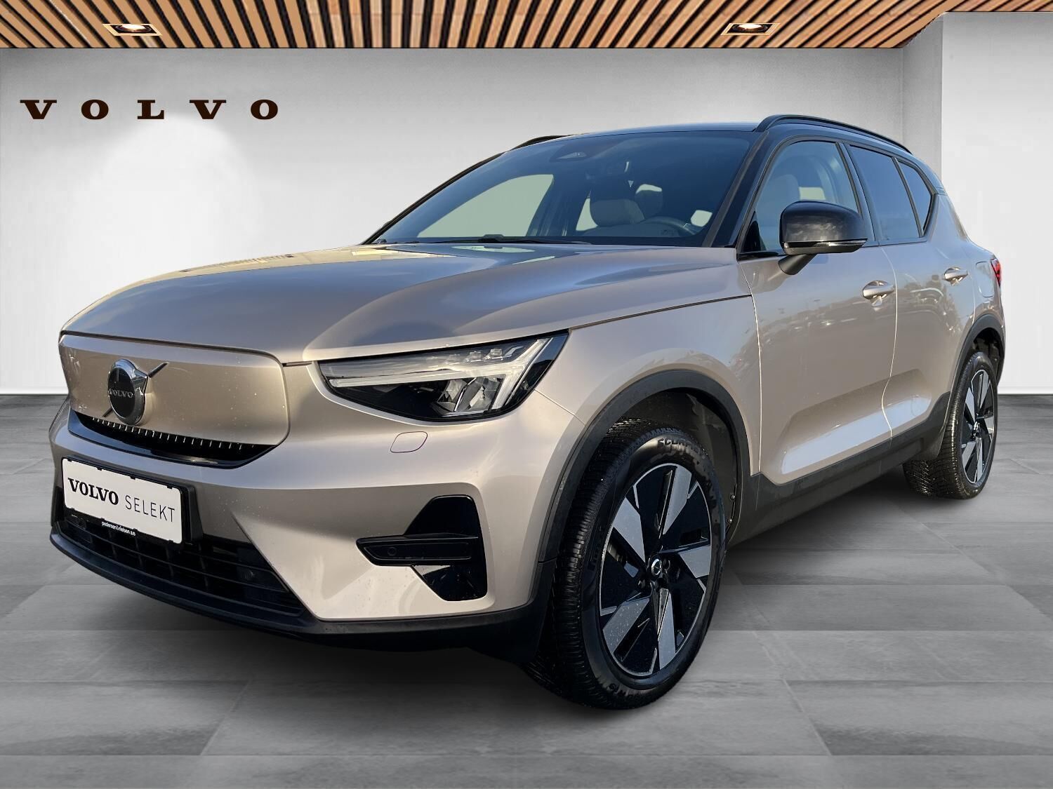 Volvo XC40 Recharge Extended Range Core 252HK 5d Aut.