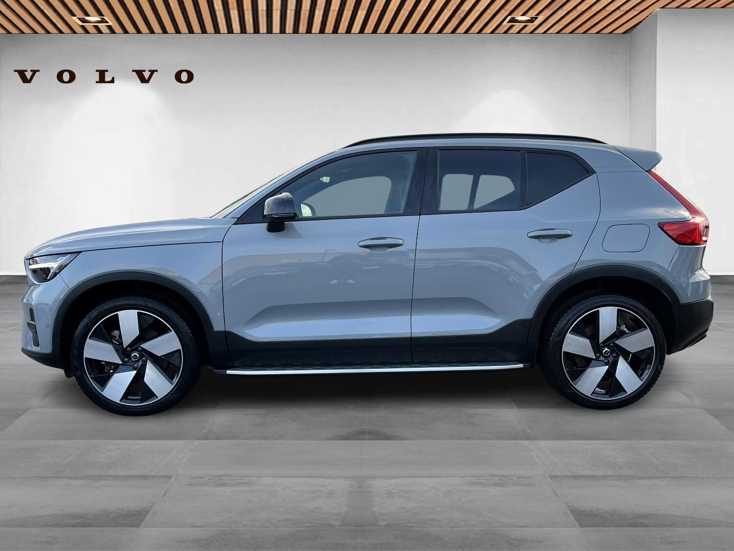 Volvo EX40 Single Motor Extended Range Core 252HK 5d Aut.