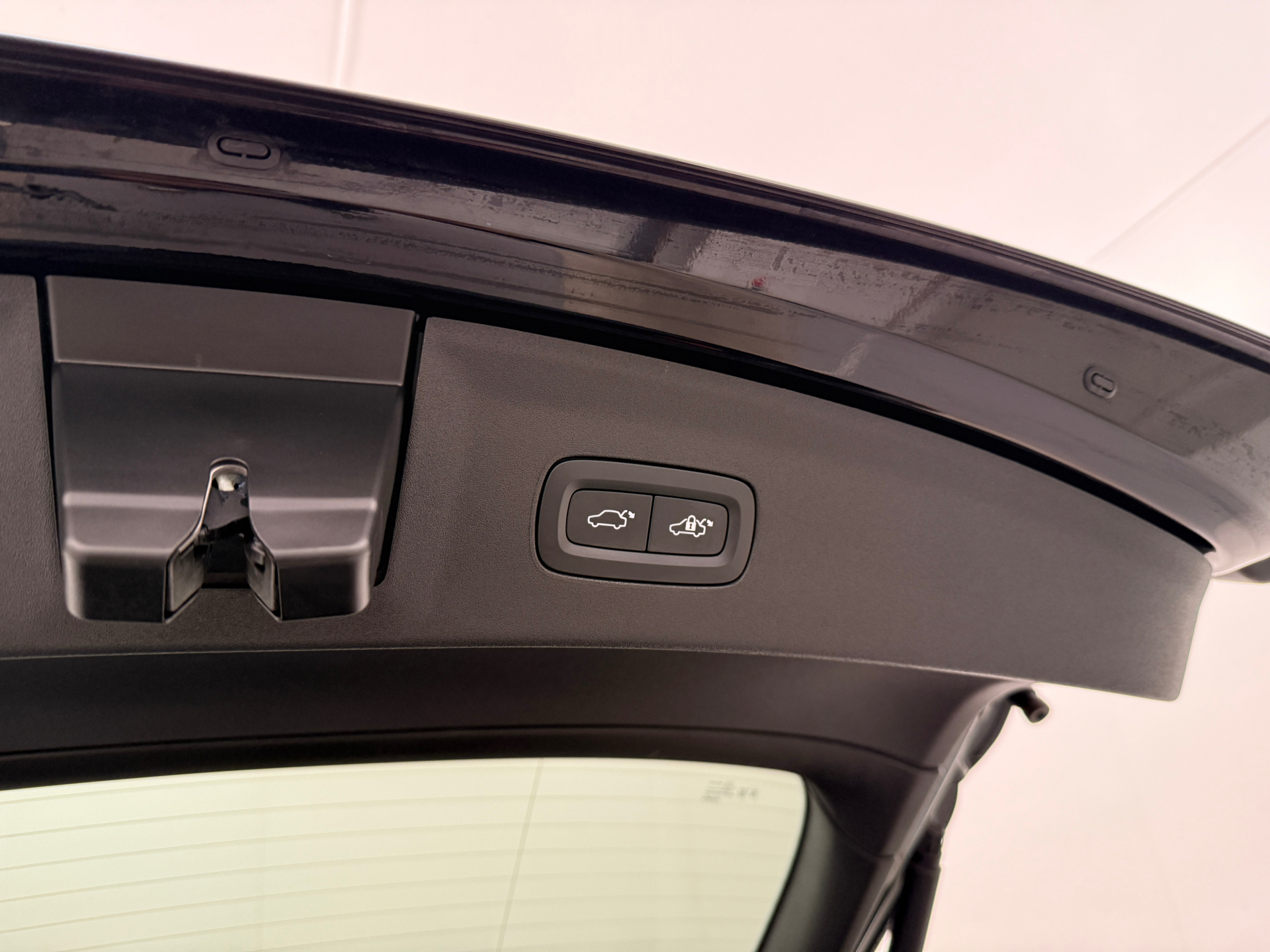 Sort Polestar 2 fra 2023