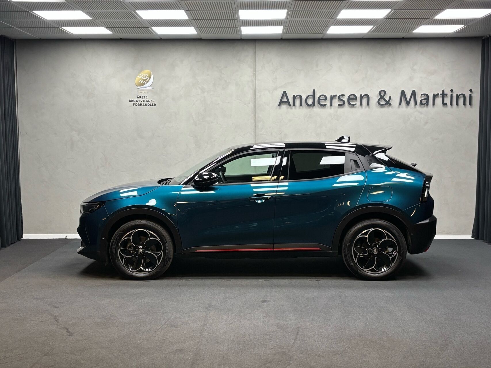 Alfa Romeo Junior EL Speciale 156HK 5d Aut.