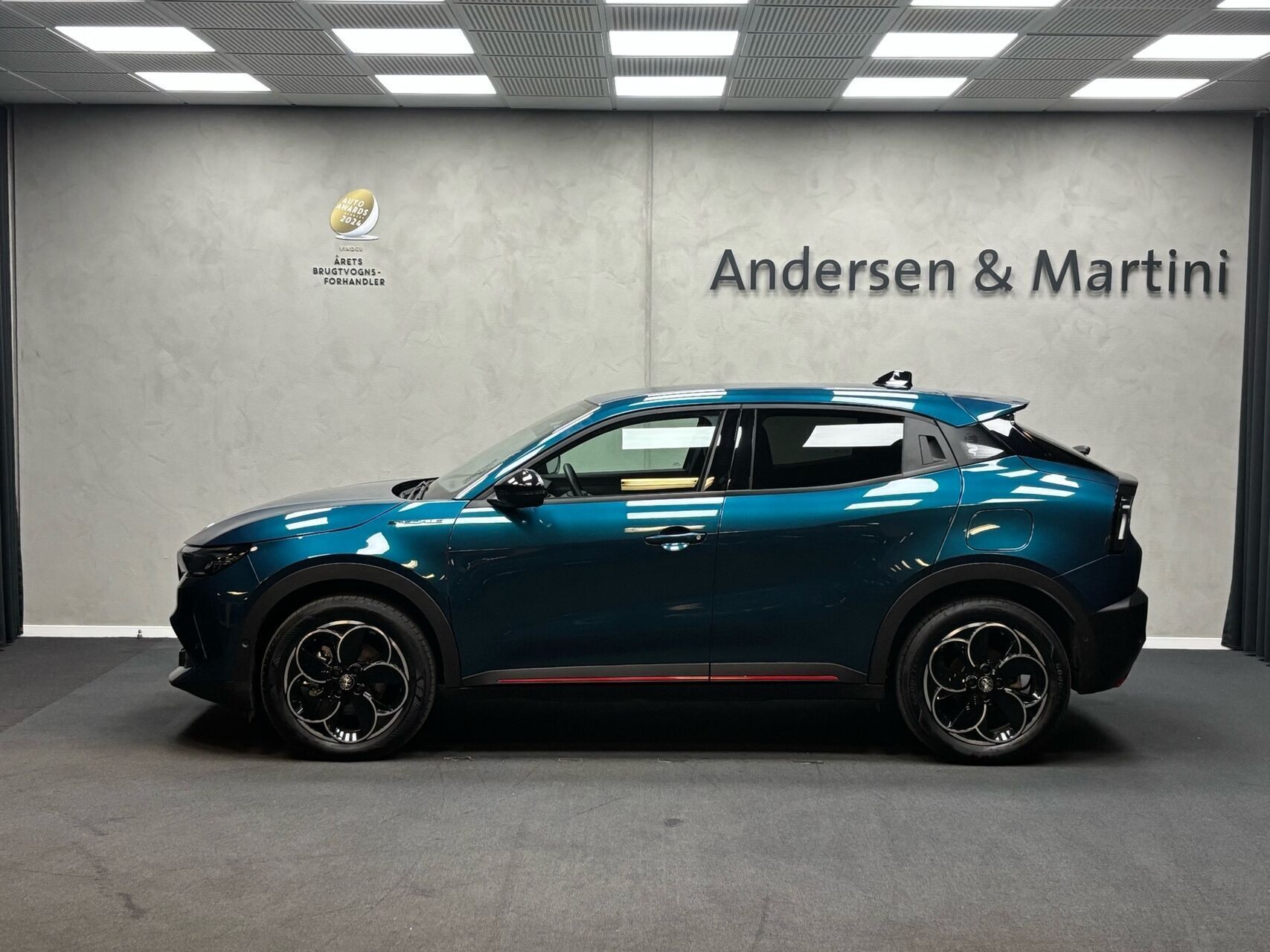 Alfa Romeo Junior EL Speciale 156HK 5d Aut.