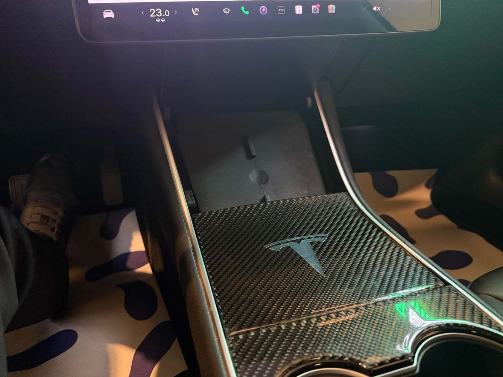 Hvid Tesla Model 3 fra 2019