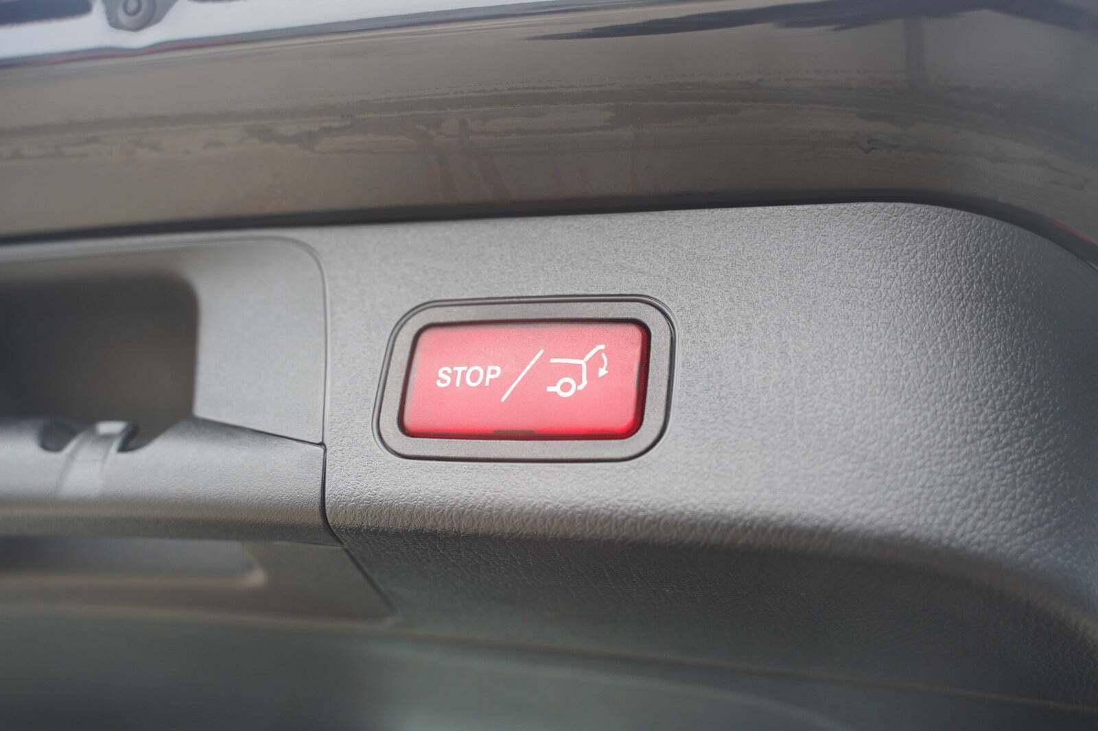 Sort Mercedes EQB250+ fra 2024