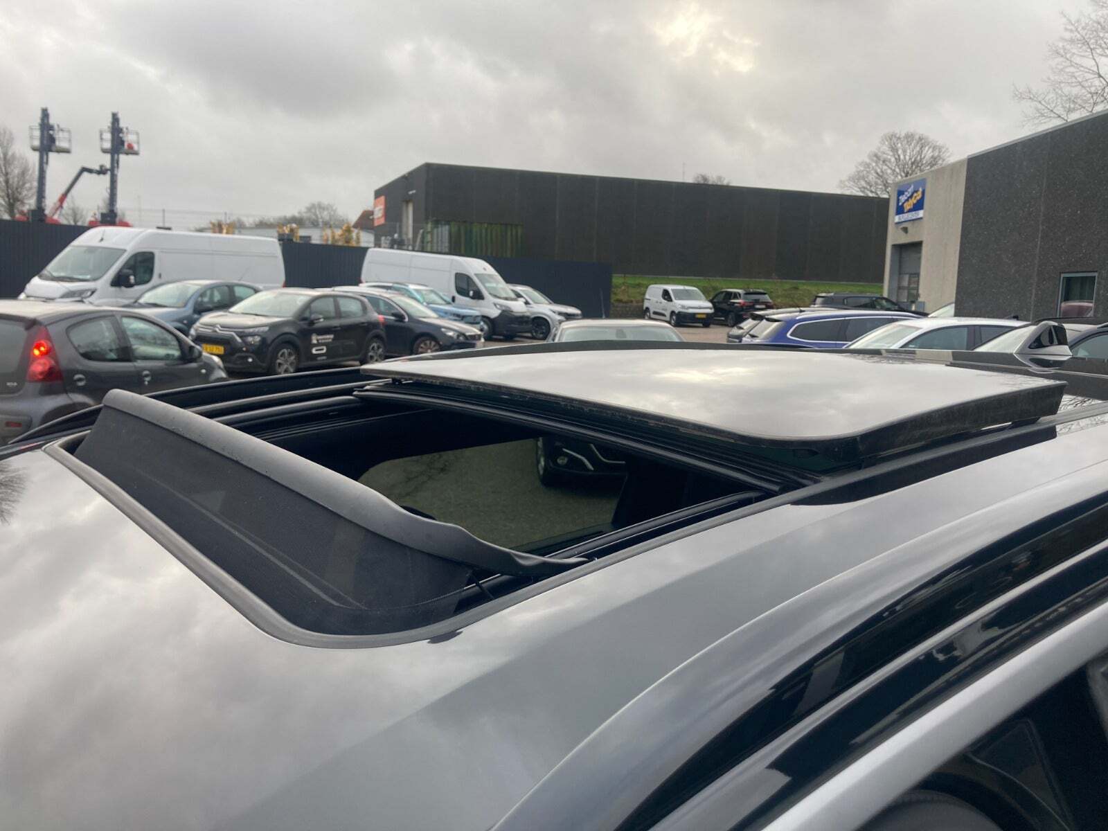 Peugeot e-5008 77 GT Pack 7prs