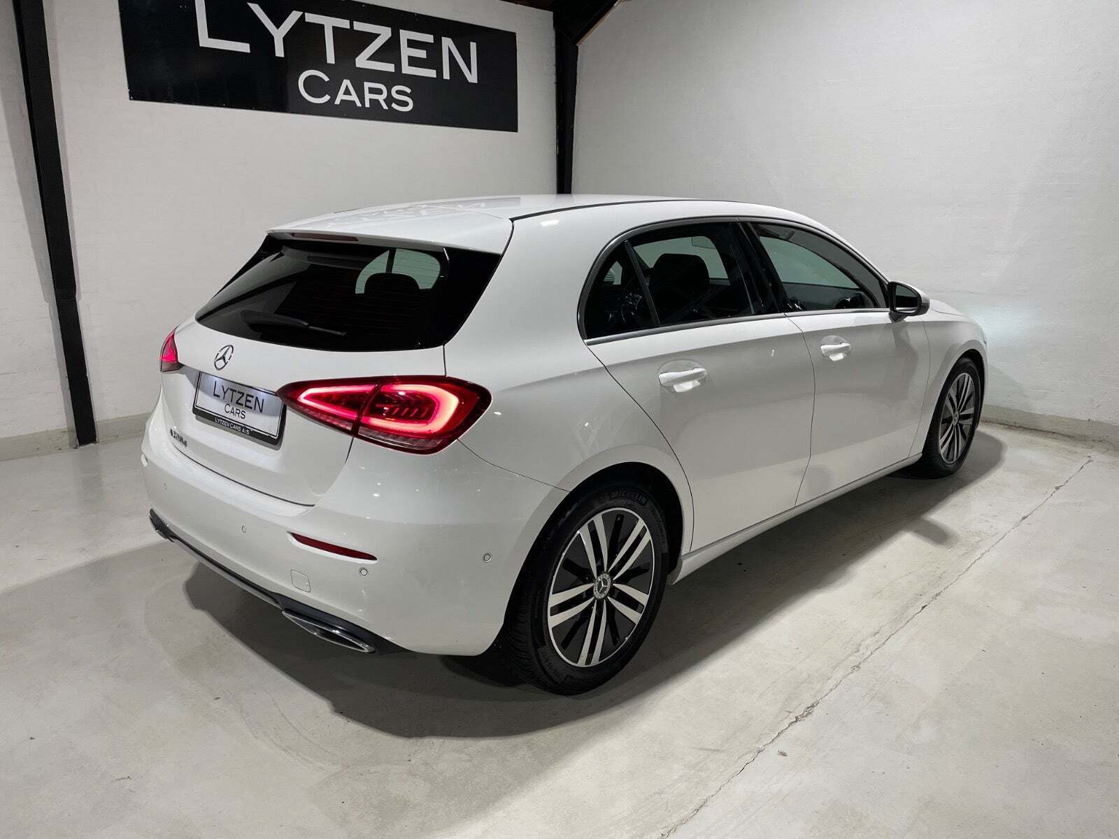 Hvid Mercedes A200 d fra 2021