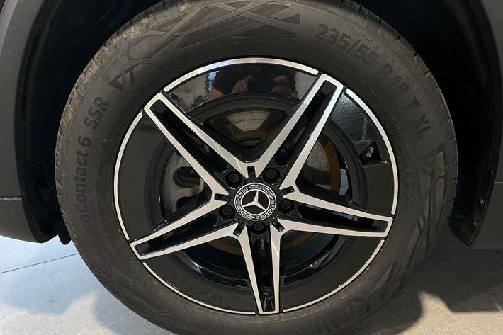 Sort Mercedes EQA250 fra 2023