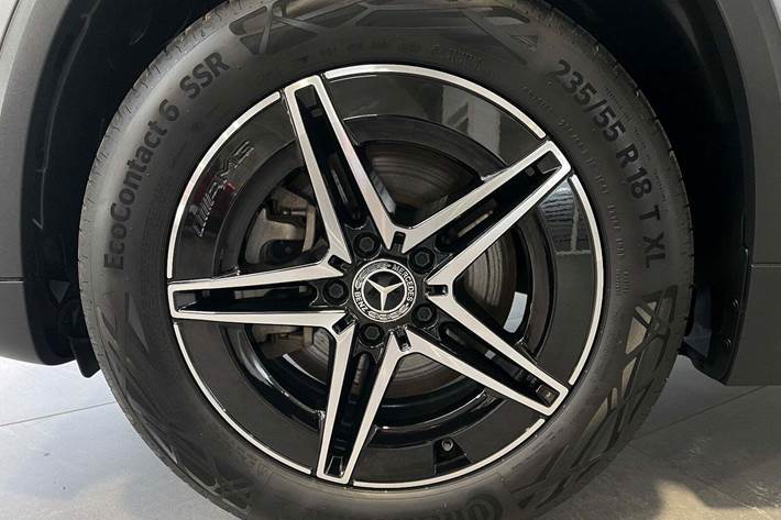 Grå Mercedes EQA250 fra 2023