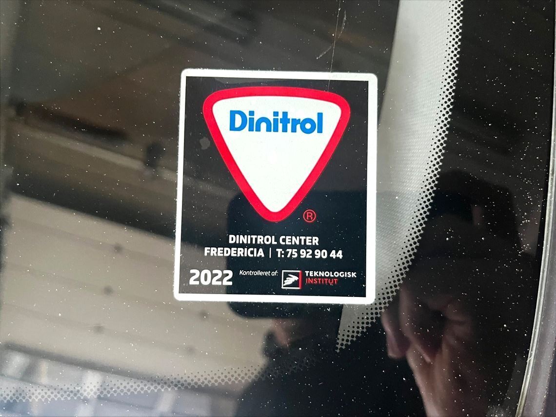 Grå Hyundai i10 fra 2016