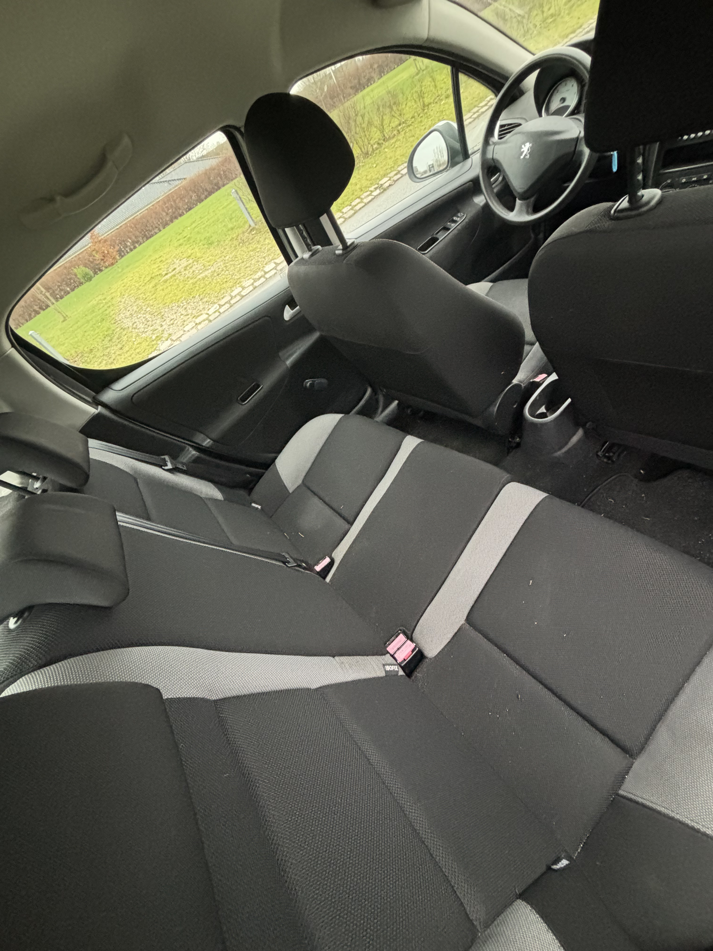 Peugeot 207 1,6 HDI 91HK 5D