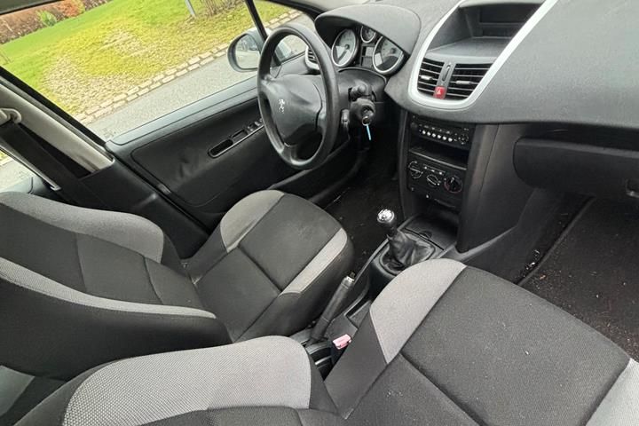 undefined Peugeot 207 fra 2008
