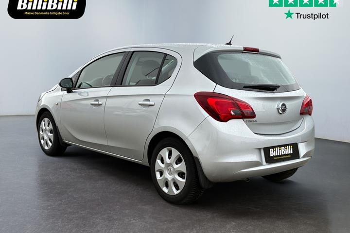 Sølv Opel Corsa fra 2018