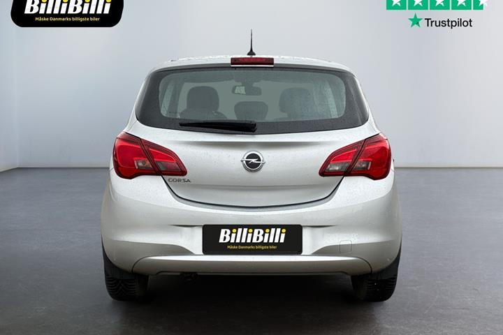Sølv Opel Corsa fra 2018