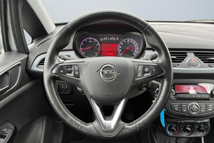 Sølv Opel Corsa fra 2018