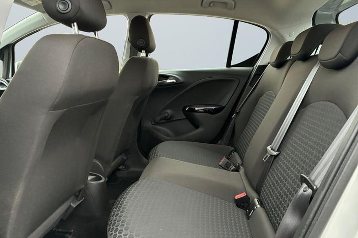 Sølv Opel Corsa fra 2018