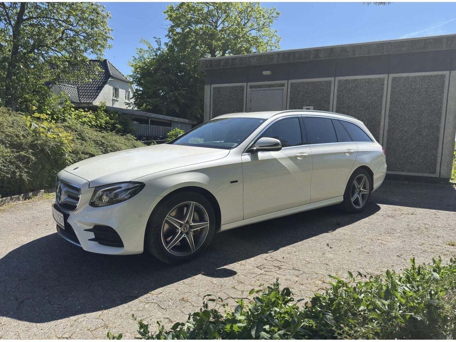 Mercedes E300 de 2,0 AMG Line stc. aut.