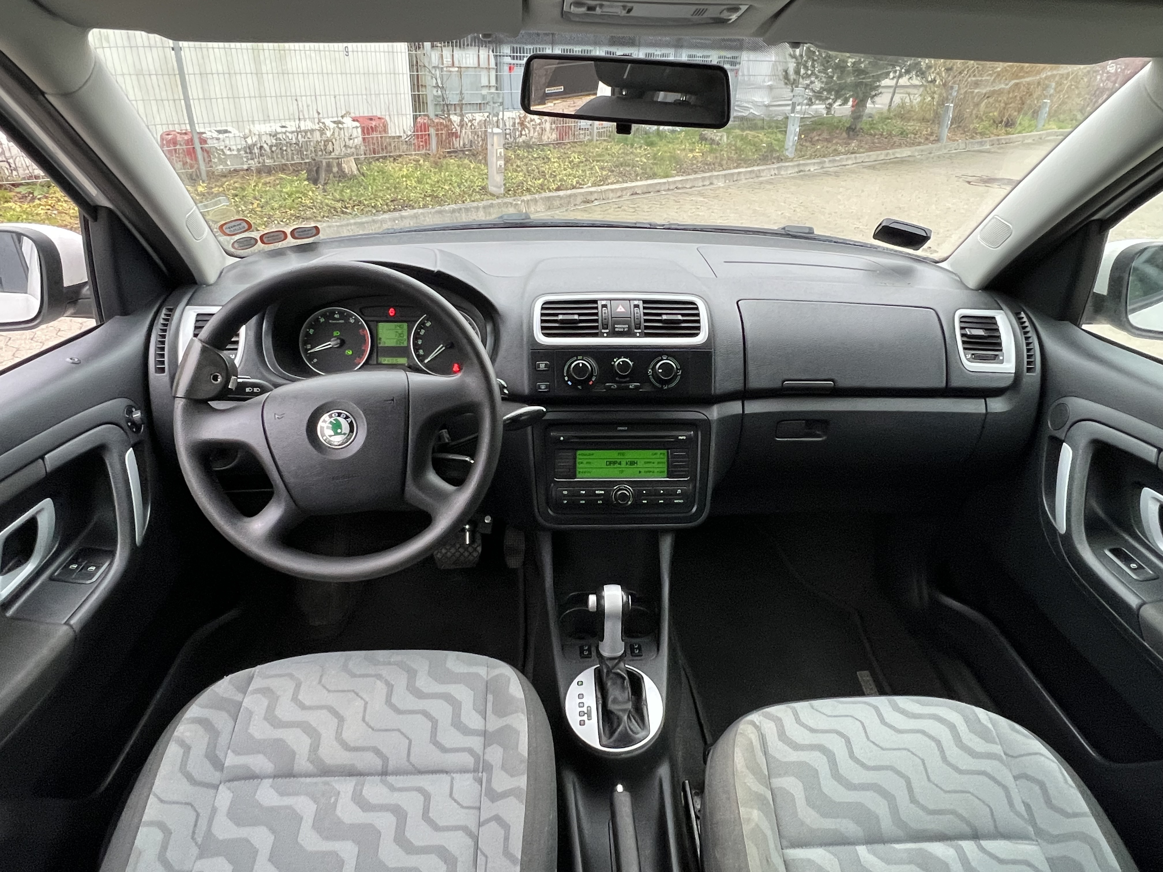 Hvid Skoda Roomster fra 2007