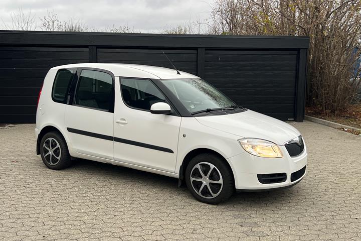 Hvid Skoda Roomster fra 2007