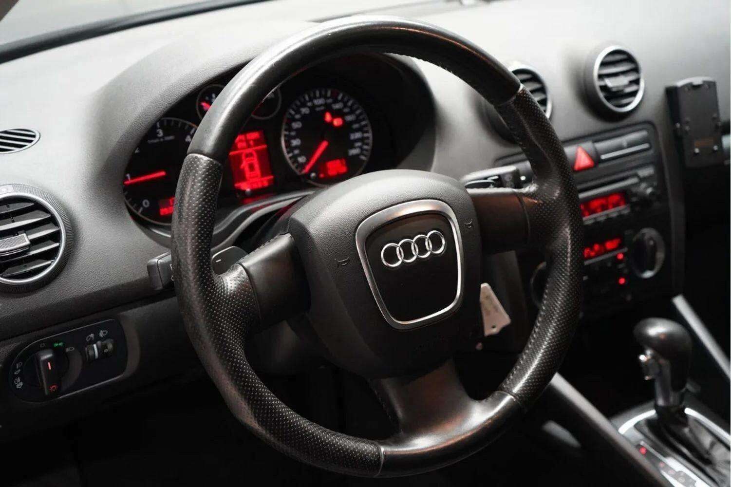 Audi A3 2,0 TDi 140 Ambiente Sportback DSG