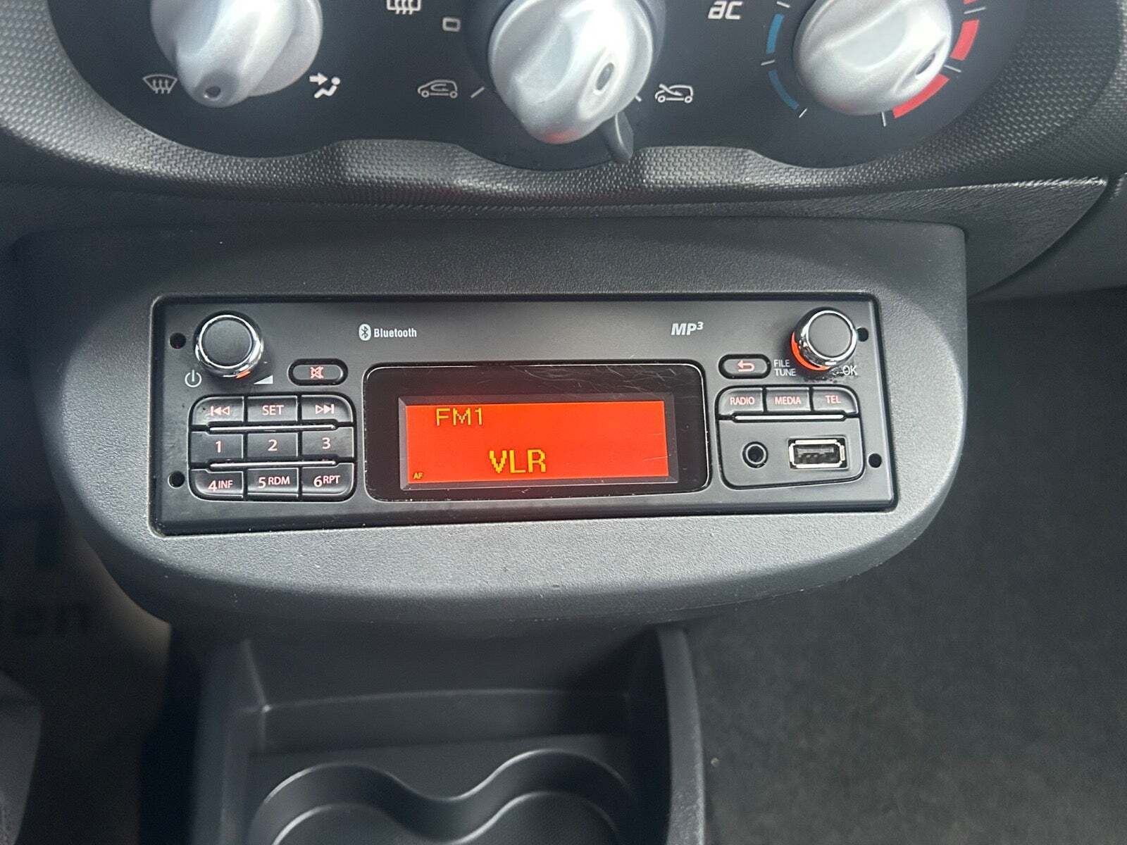 Blå Renault Twingo fra 2013