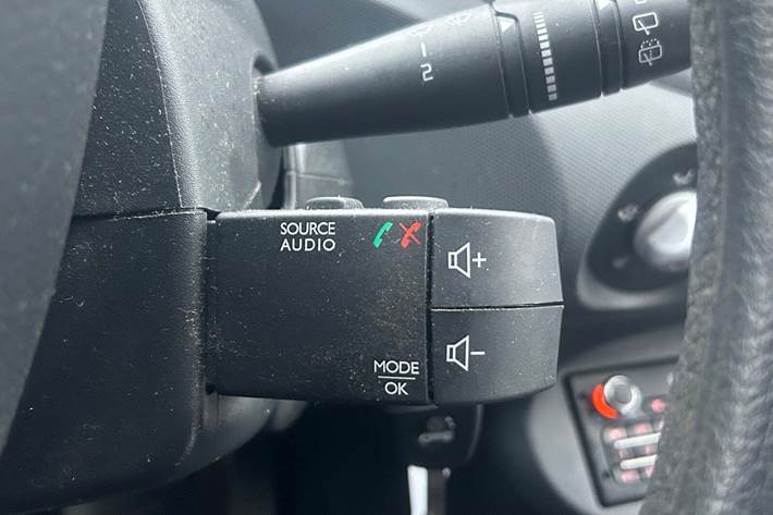 Blå Renault Twingo fra 2013