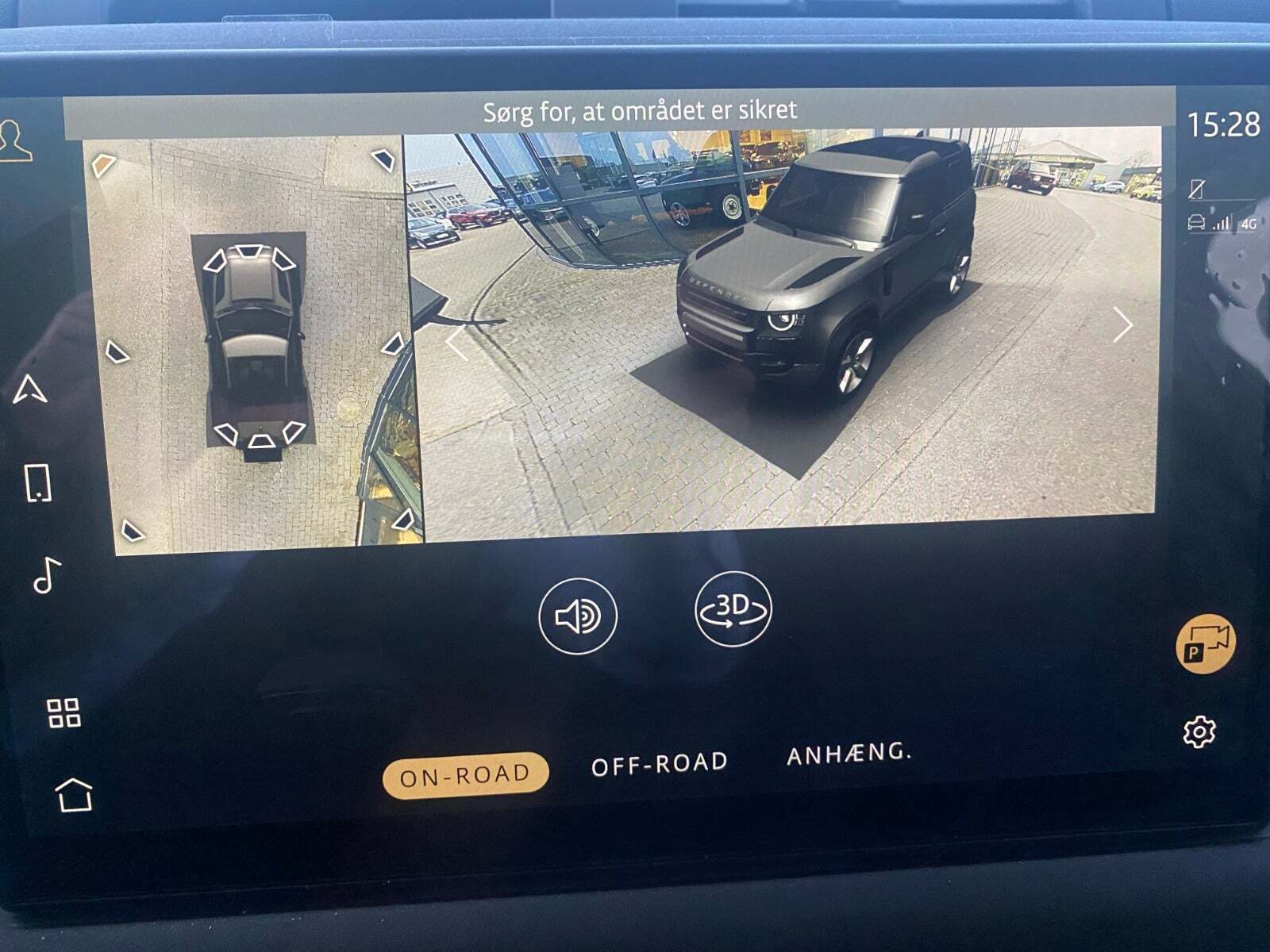 Sort Land Rover Defender 90 fra 2025