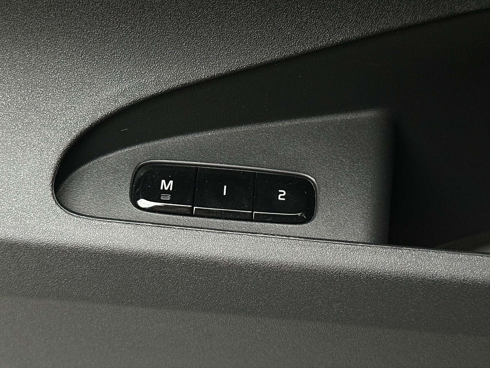 Hvid Polestar 2 fra 2024